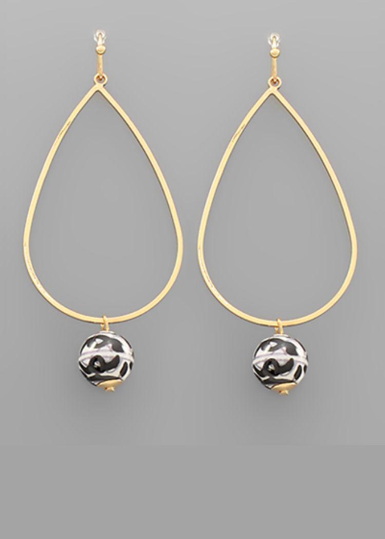 Basma Ceramic Ball Earrings- Black/Gold-Hand In Pocket