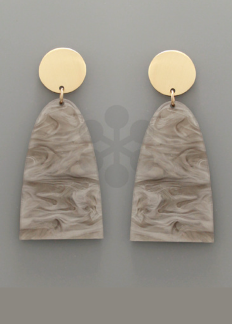 Xiomara Acrylic Earring-Hand In Pocket