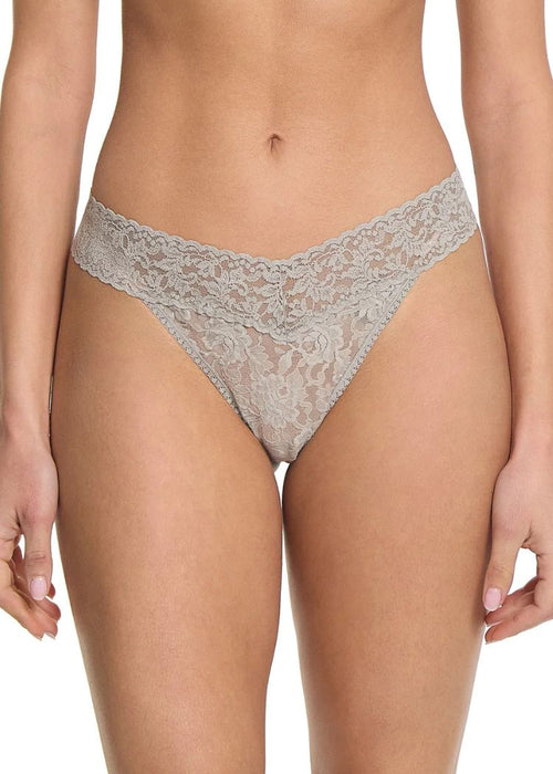 Hanky Panky Signature Lace Original Rise Thong -Sleep In-Hand In Pocket