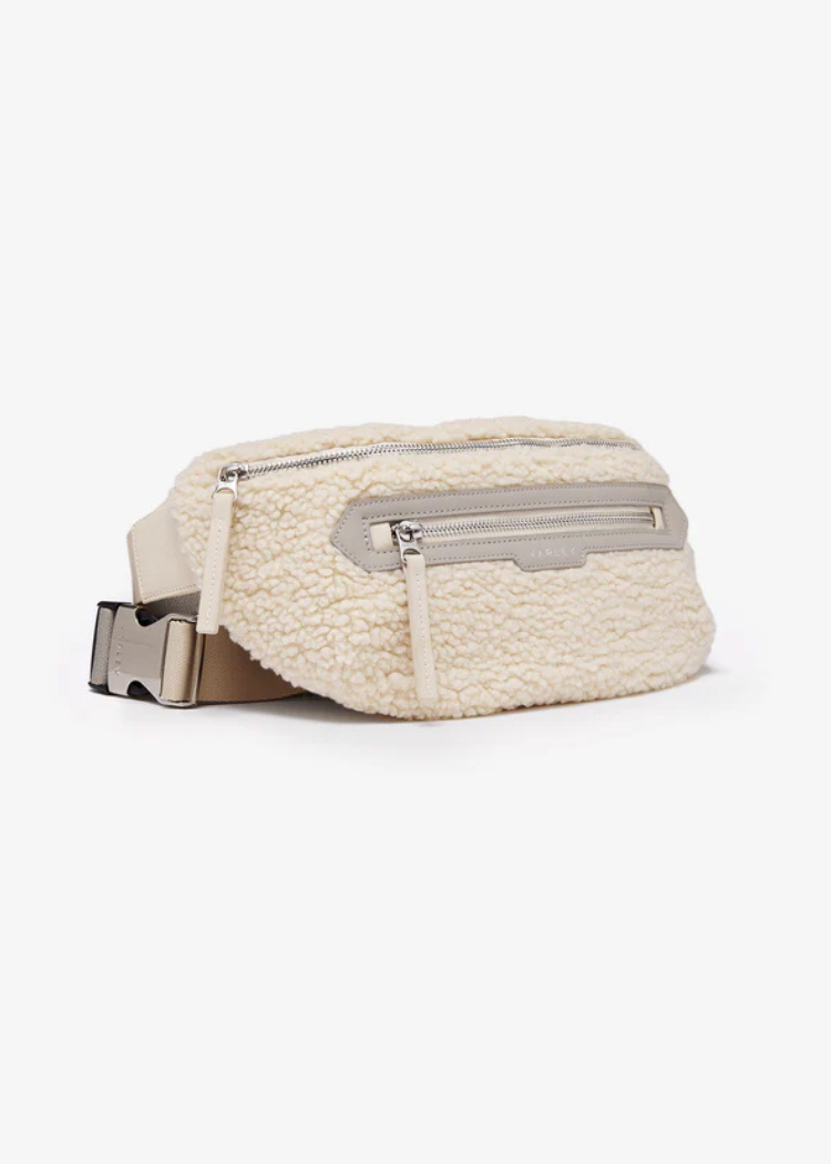 Varley Kansa Sherpa Belt Bag- Sandshell-Hand In Pocket