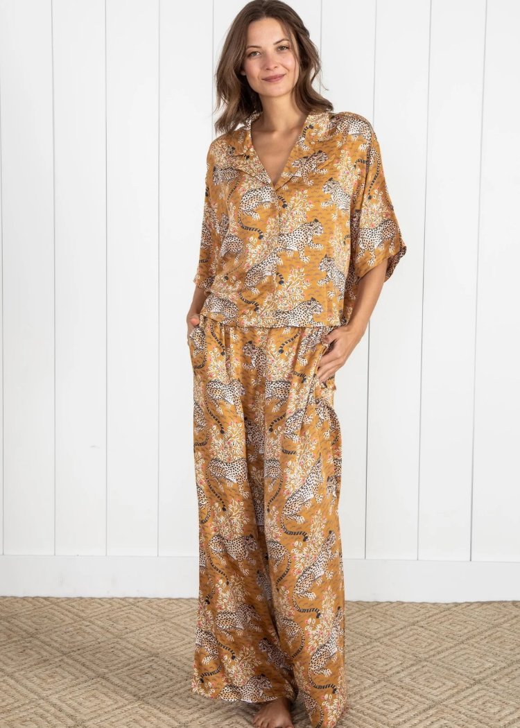 Print Fresh Studio Bagheera Satin Set- Tobacco-Hand In Pocket