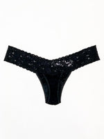 Hanky Panky Signature Lace Low Rise Thong - Black-Hand In Pocket